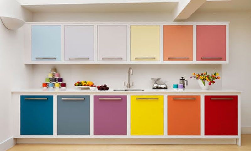 Tủ bếp rực rỡ sắc màu