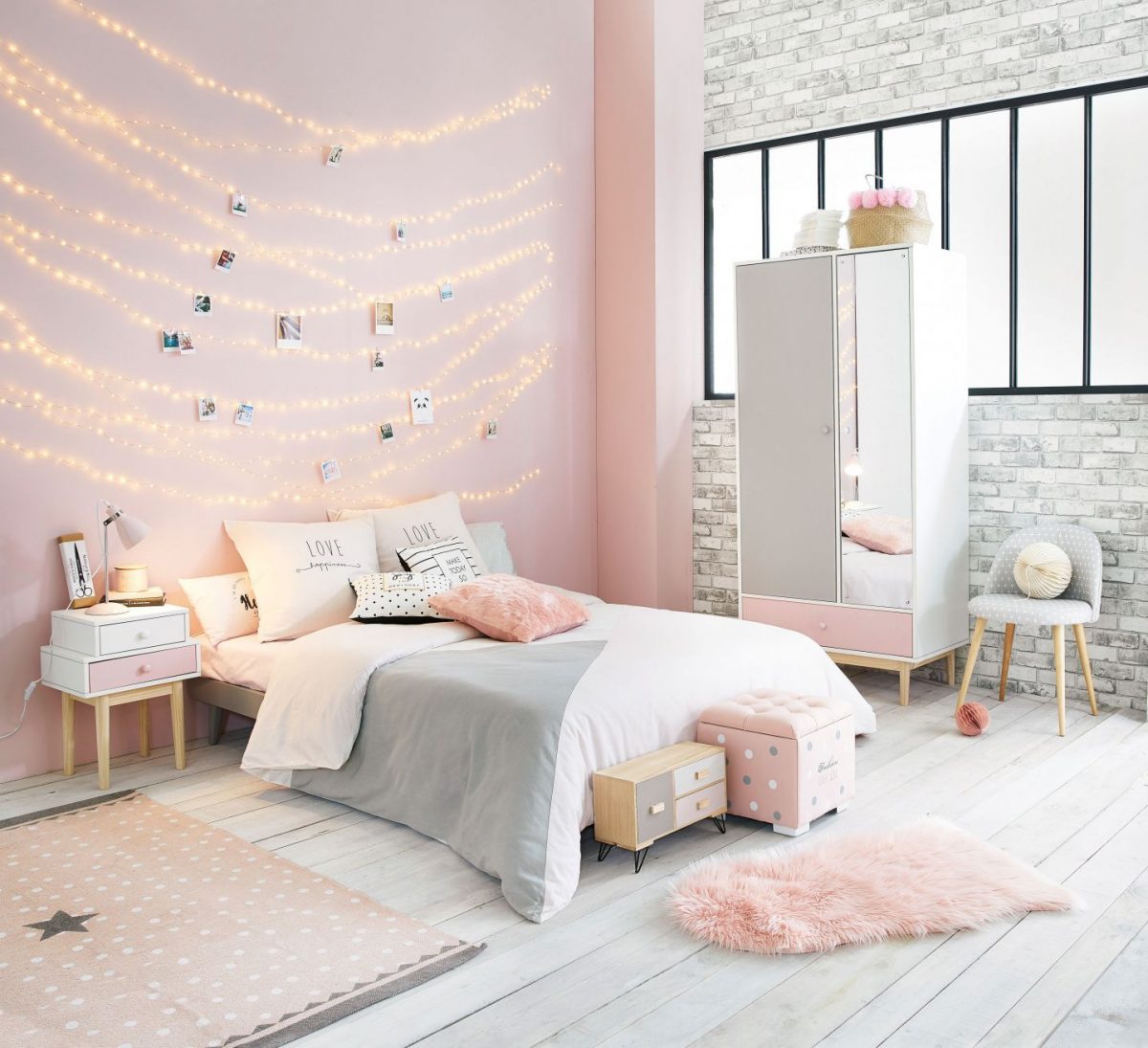 Mẫu phòng ngủ màu hồng - xám - trắng