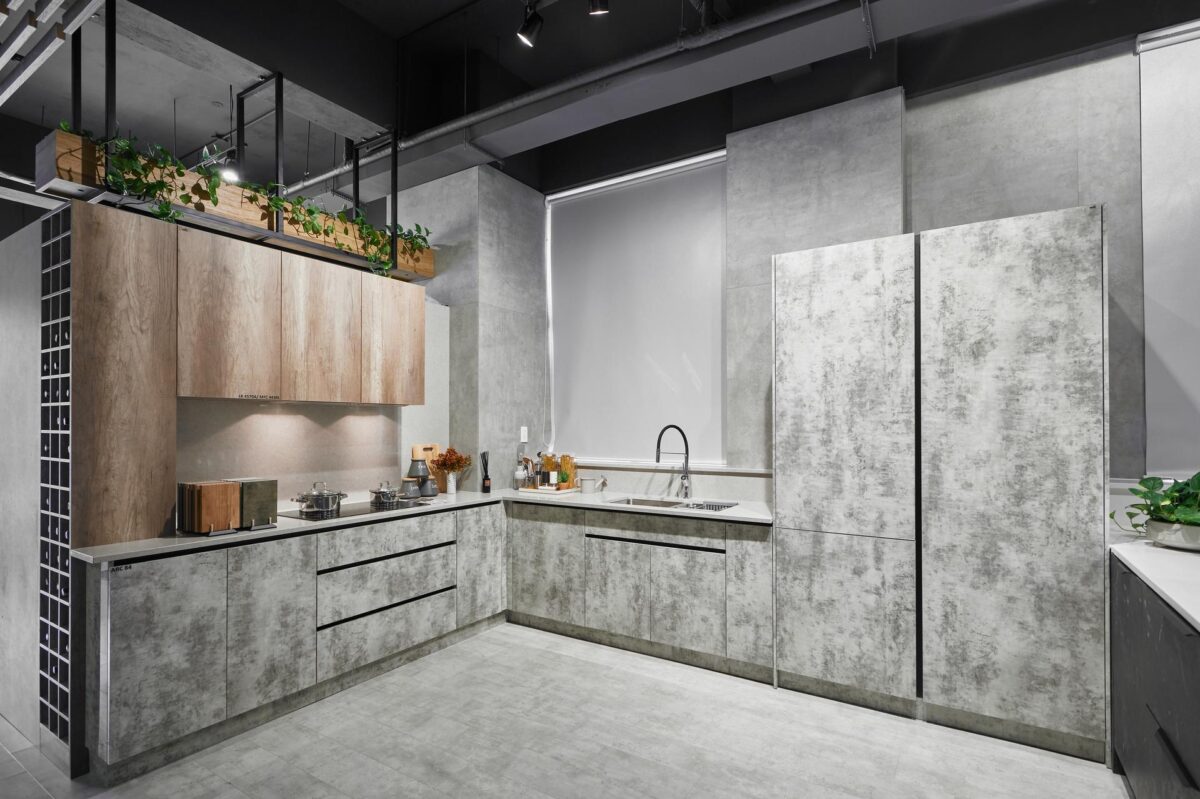 Mẫu tủ bếp hiện đại và sang trọng, phù hợp với những không gian có hiện tích vừa phải