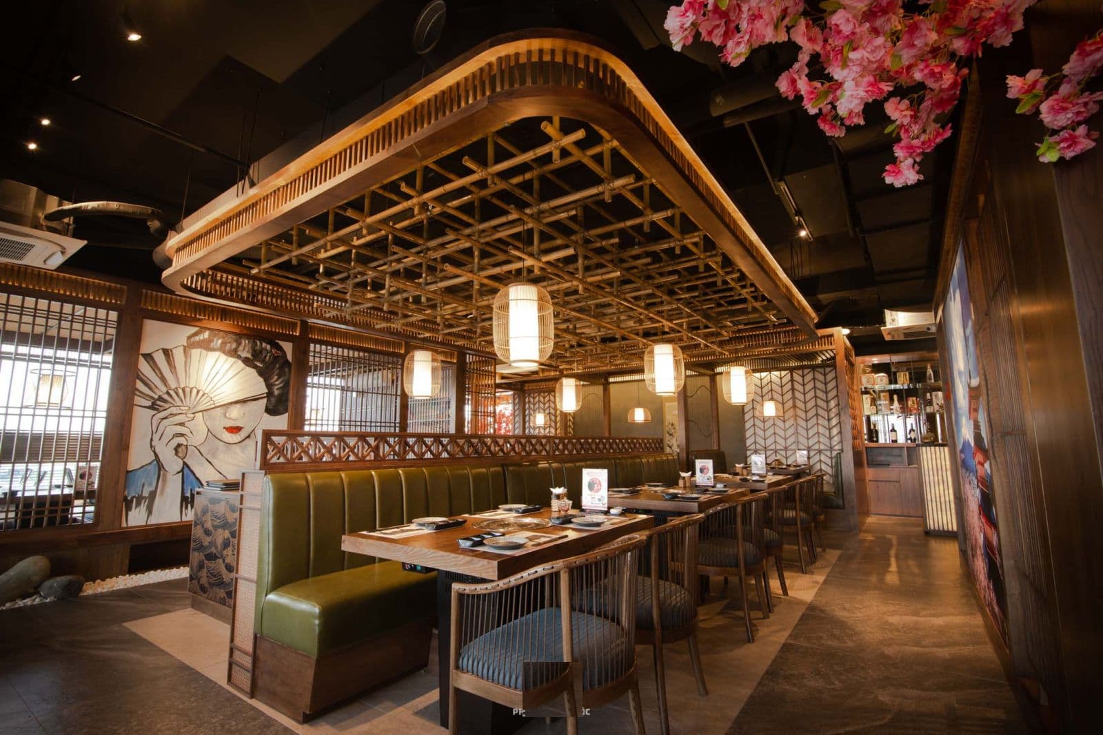 Tham khảo thiết kế nhà hàng Nhật với nhiều dạng kiến trúc khác nhau 