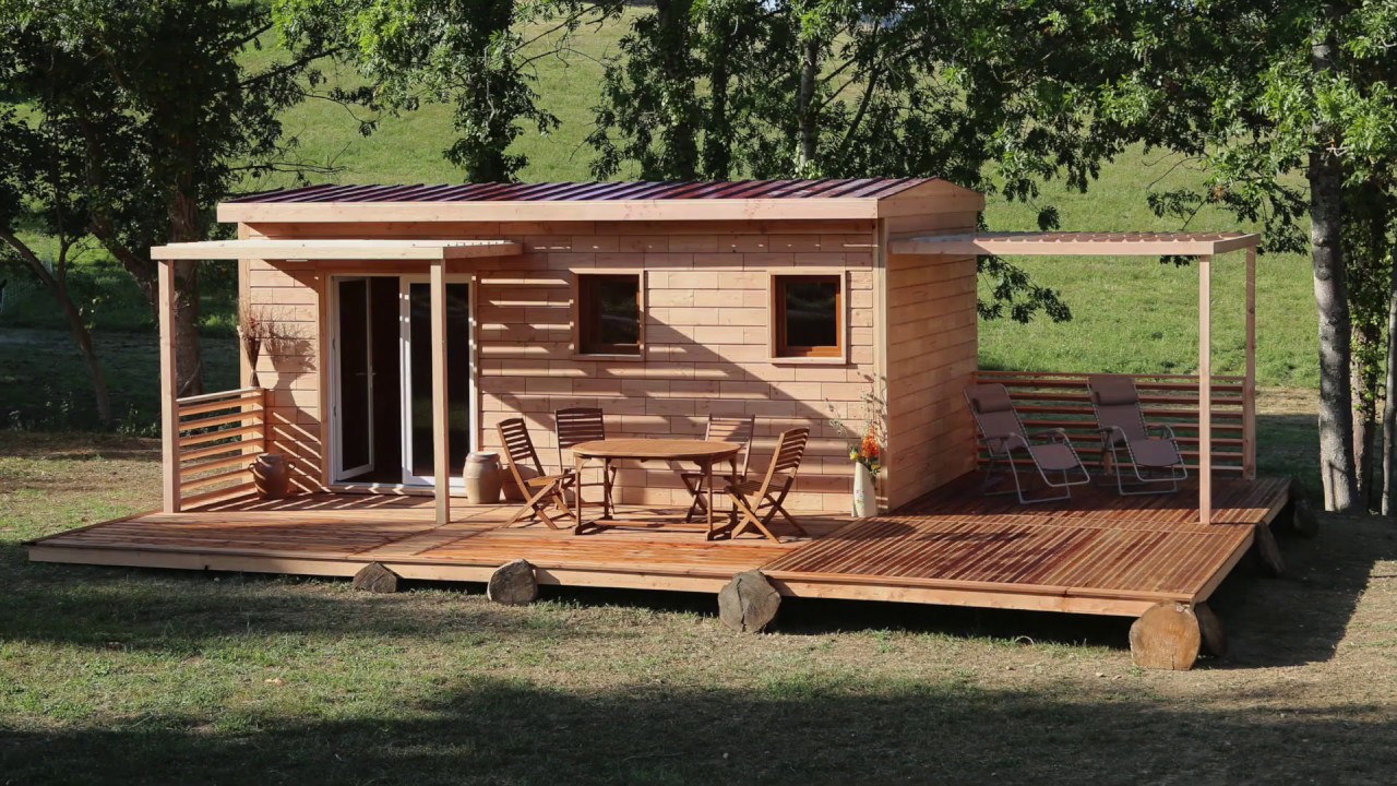 Mẫu nhà nhỏ được làm từ chất liệu gỗ cao cấp