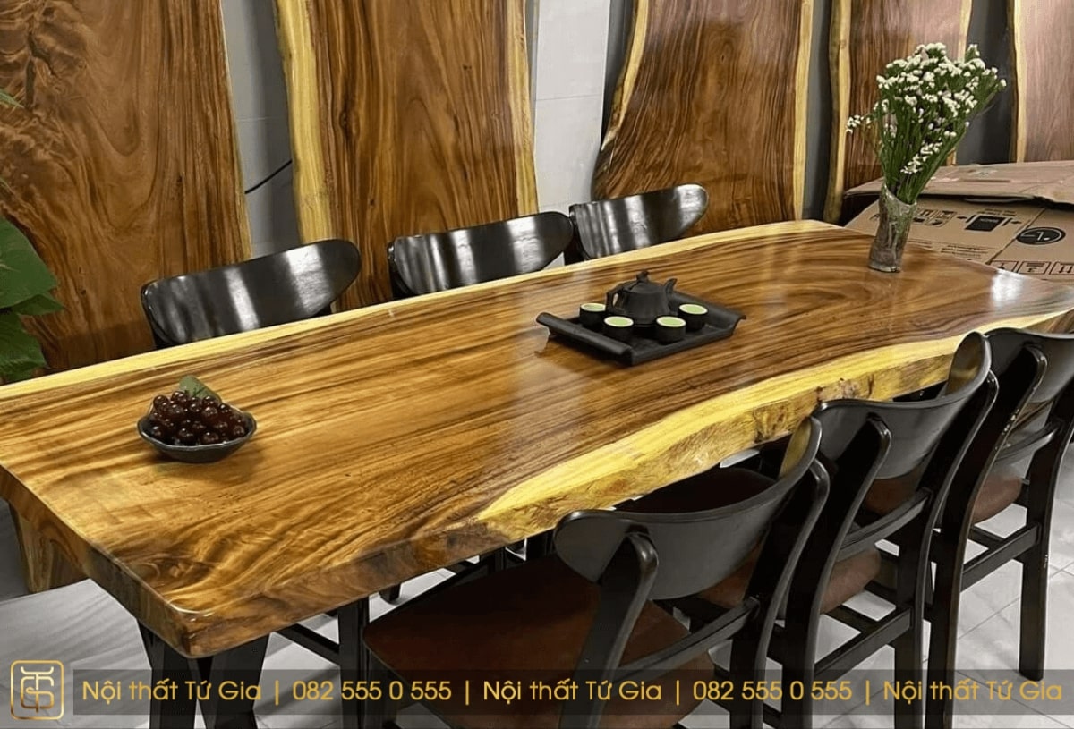 Bộ bàn ghế bằng gỗ me tây mặt bàn tự nhiên 6 chỗ ngồi