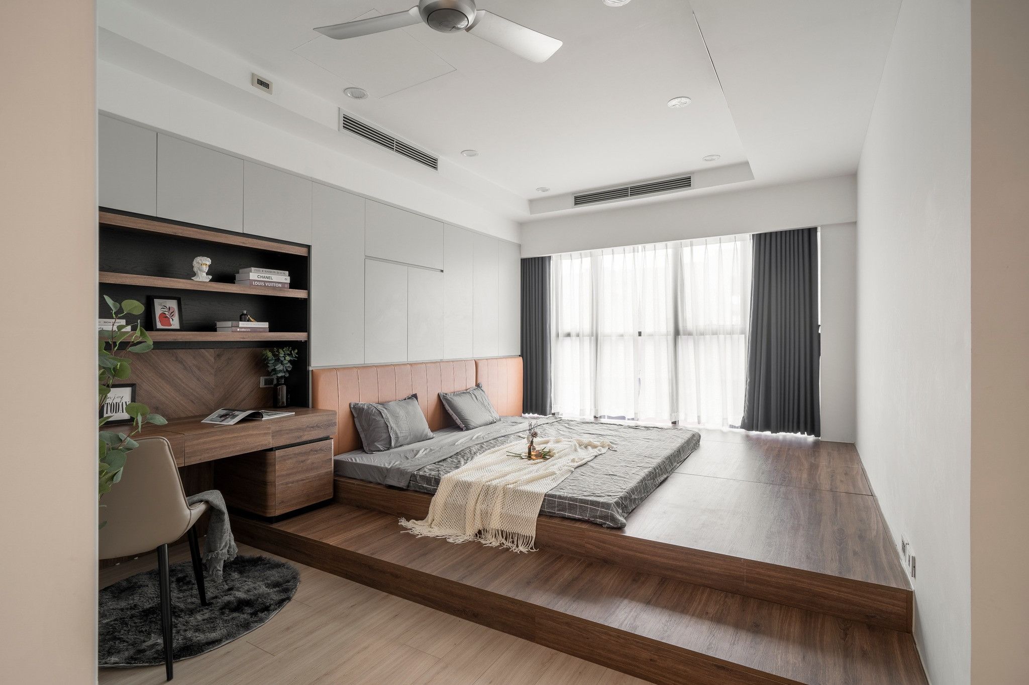 Thiết kế giường Nhật có thể biến tấu thành phòng trà 