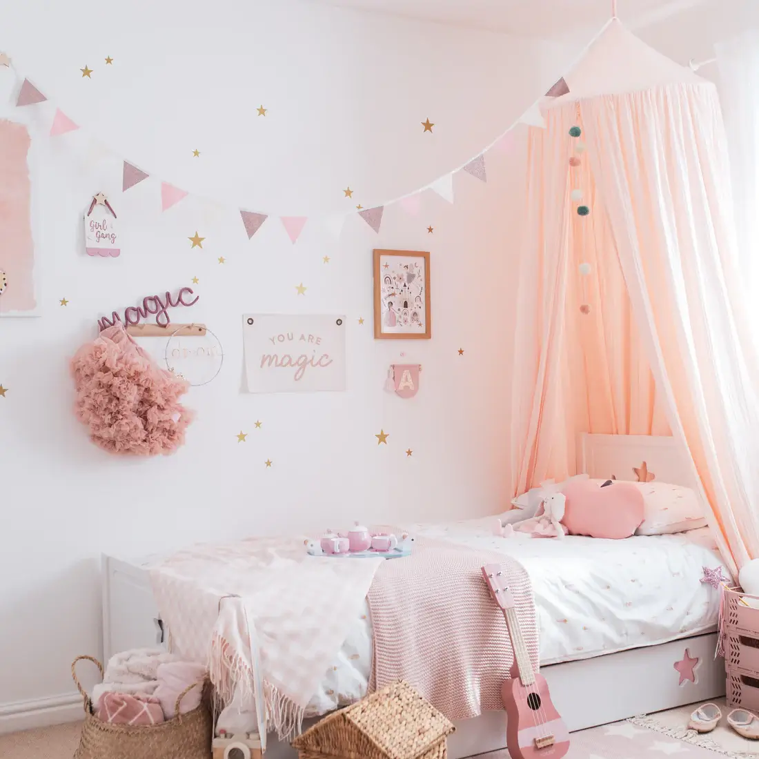 Phòng ngủ đẹp cho bé gái 15 tuổi theo phong cách ấn tượng