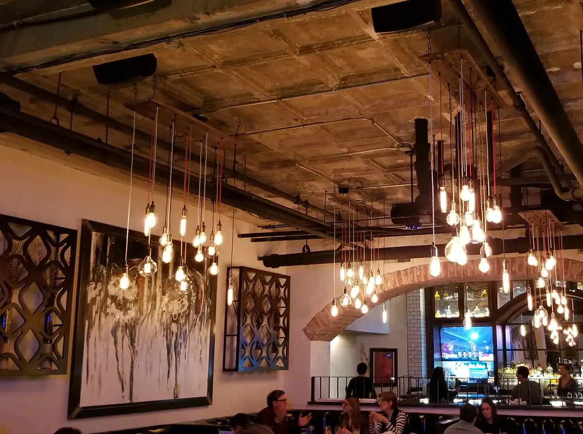 Đèn thả trần nhà hàng có tính thẩm mỹ cao