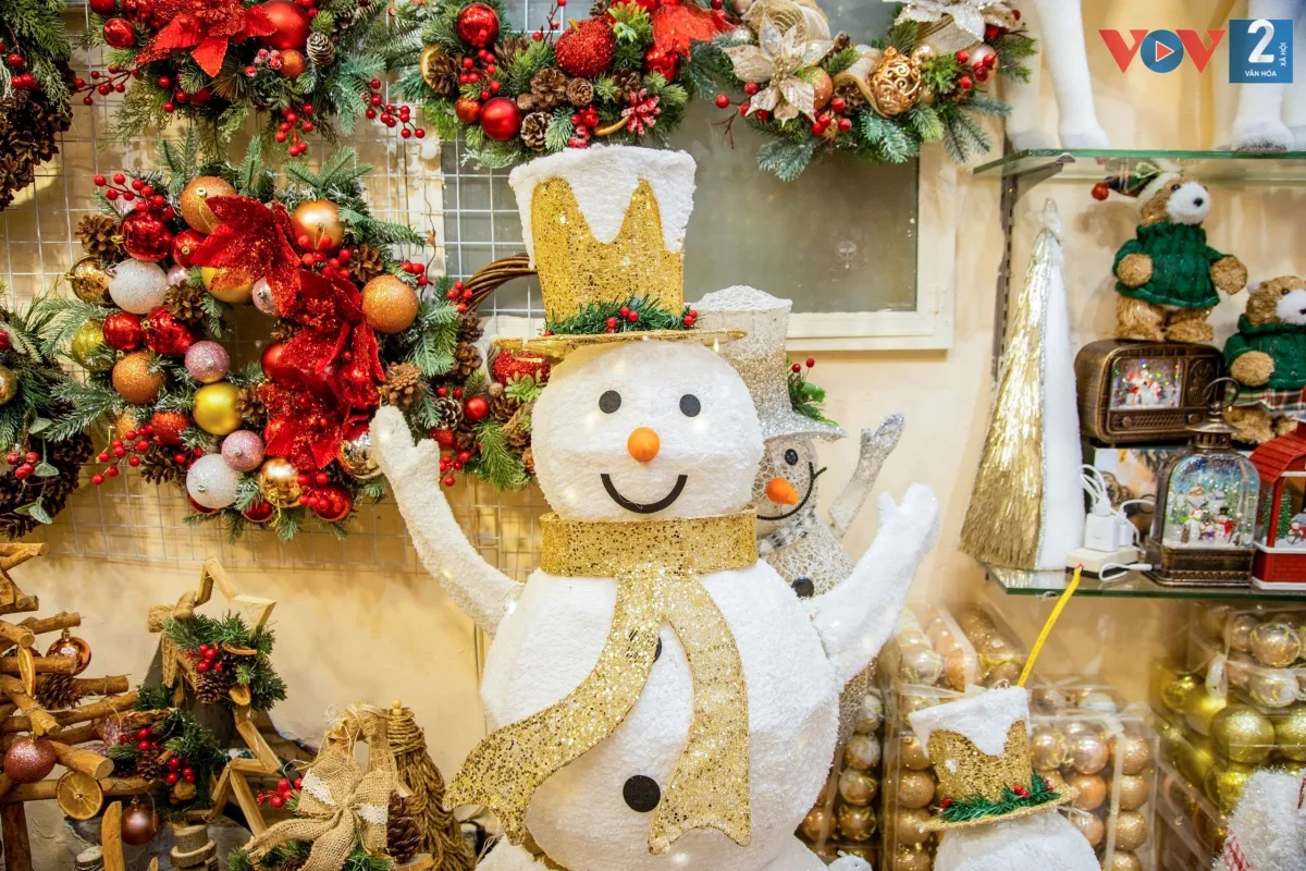 Hình ảnh người tuyết chính là biểu tượng quen thuộc của mỗi mùa lễ Noel