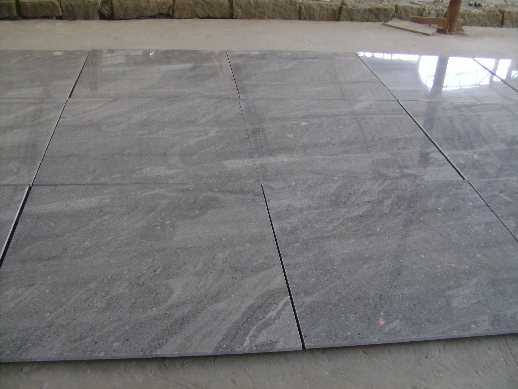 Gạch lát nền đẹp 80x80 loại granite chất lượng