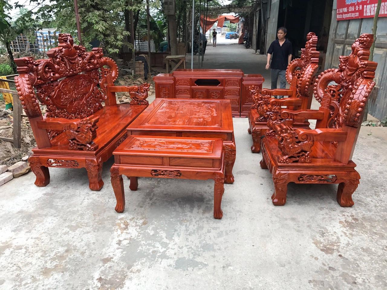 Bộ bàn ghế bằng gỗ đinh hương Nam Phi