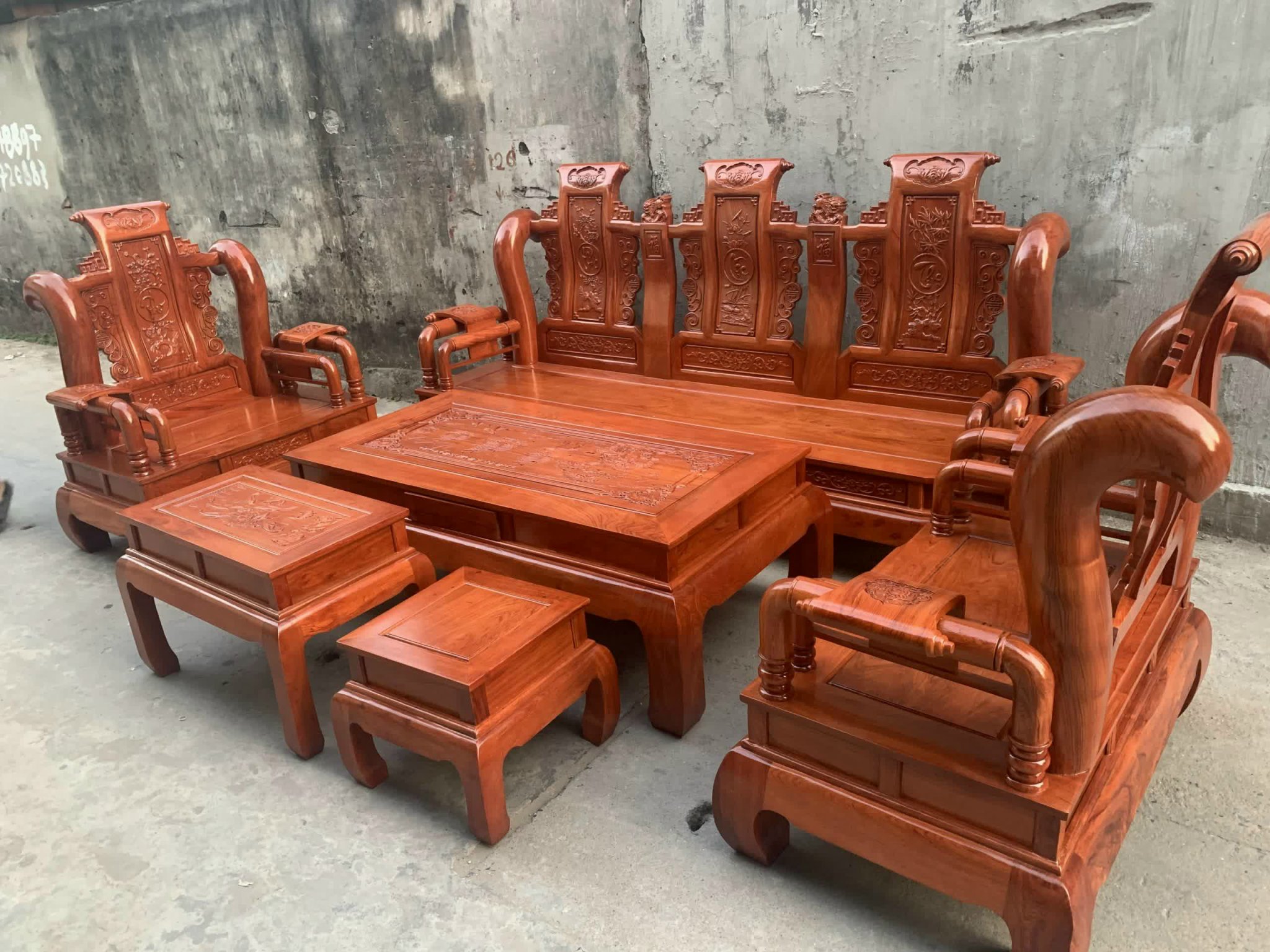 Bàn ghế gỗ đinh hương