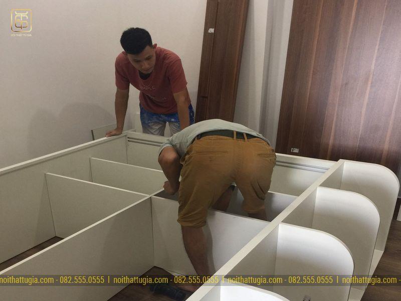 Thi công, lắp ráp hoàn thiện sản phẩm tủ quần áo cho gia chủ