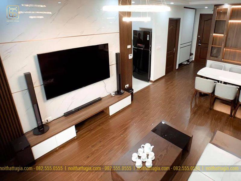 Toàn bộ căn hộ chủ yếu sử dụng chất liệu gỗ công nghiệp MDF cao cấp vừa đảm bảo độ bền vừa giúp tối ưu chi phí