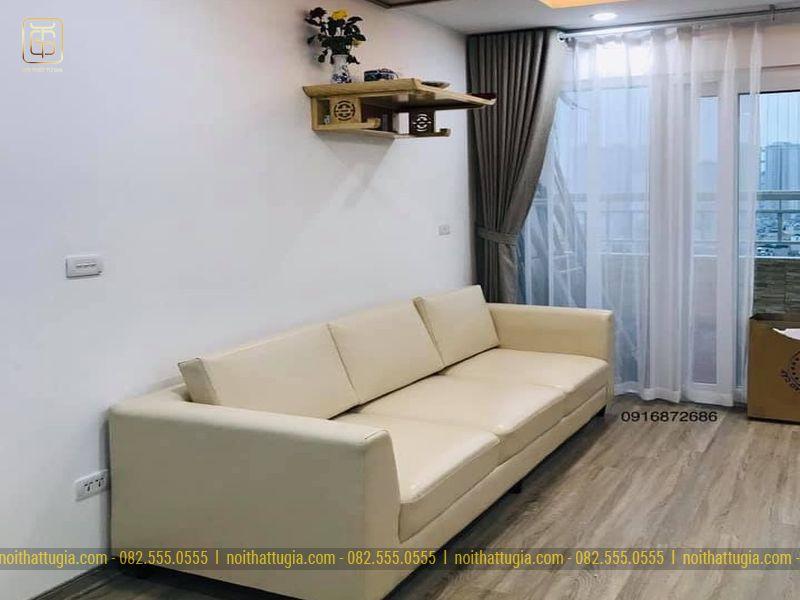 Ghế sofa văng hiện đại với chất liệu nệm bọc da cao cấp cùng khung sắt bền bỉ