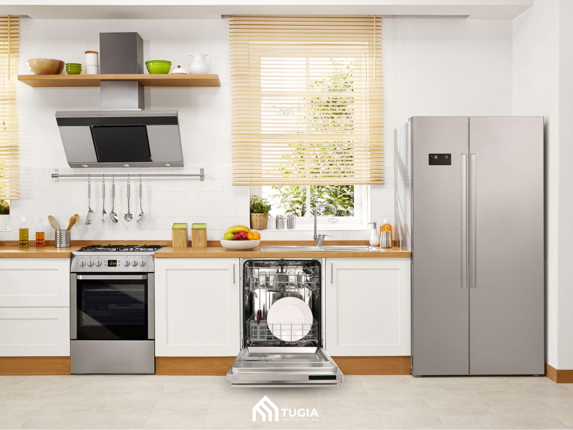Thiết kế bếp nhỏ với tone màu sáng