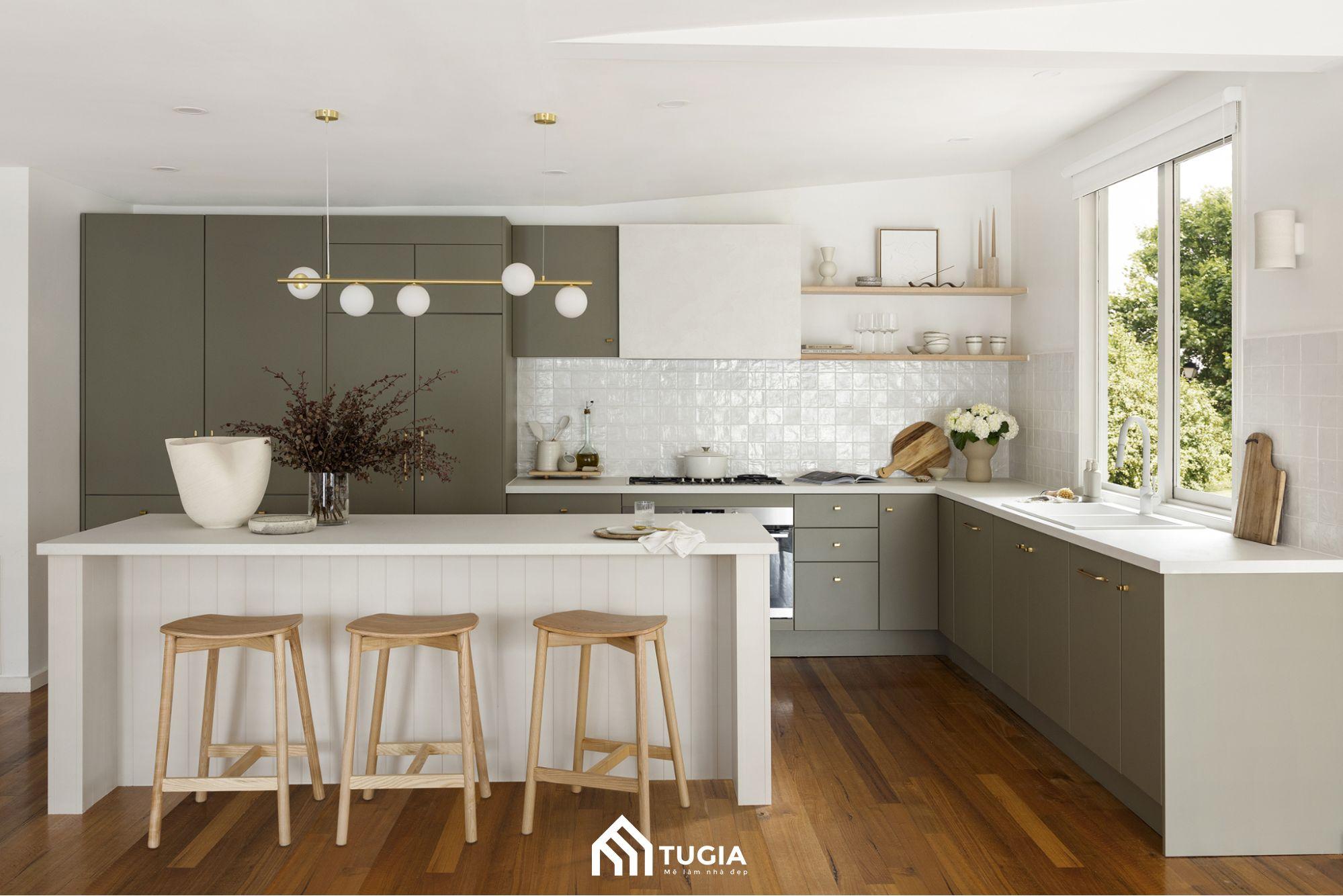 Mẫu bếp nhỏ phong cách tối giản do Nội thất Tứ Gia thiết kế