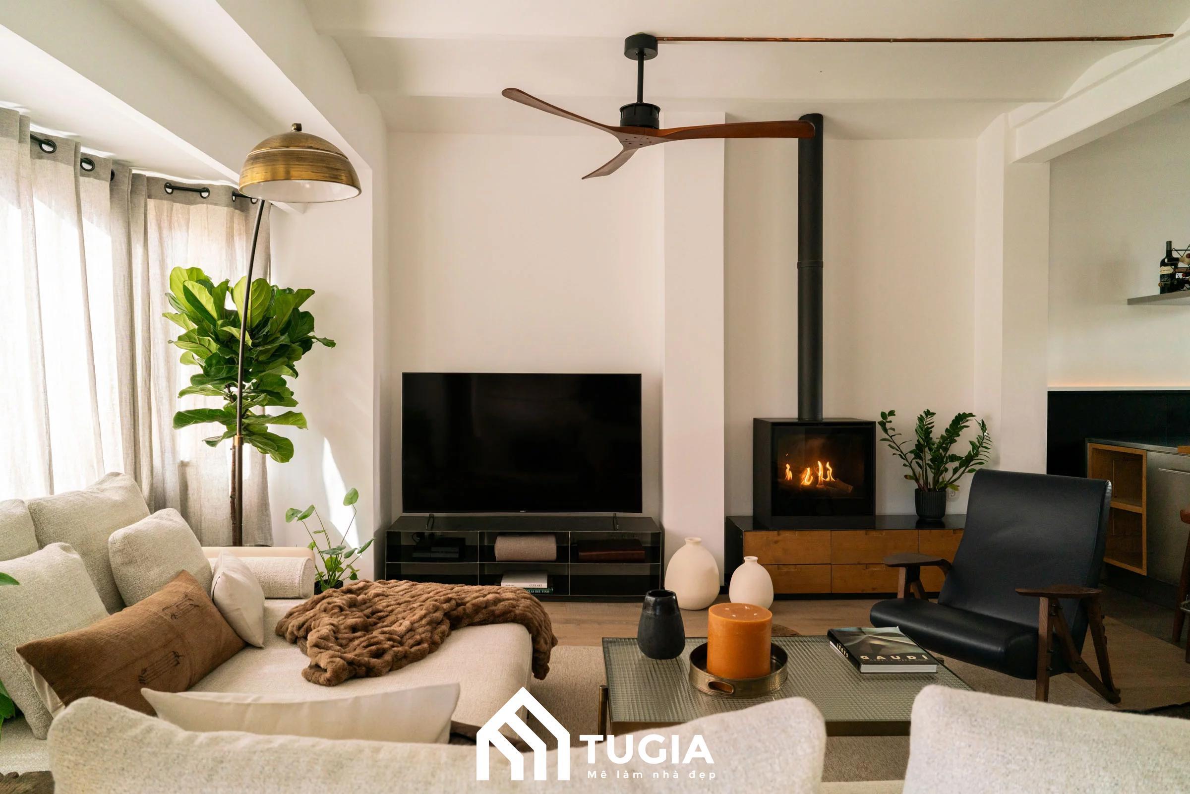 Trang trí phòng khách với quạt trần gỗ tạo điểm nhân ấm cúng