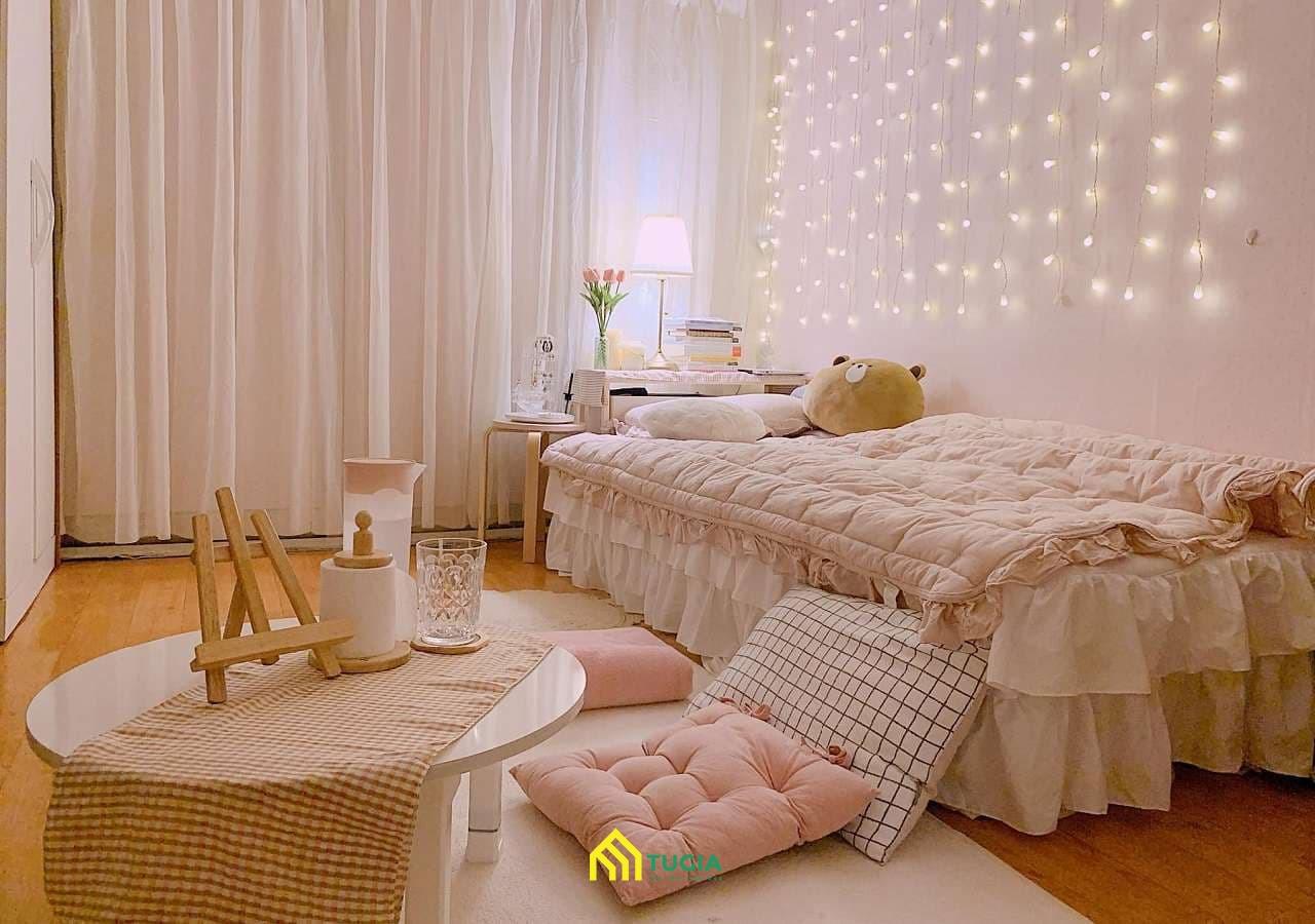 Sử dụng giấy dán tường để decor phòng ngủ Hàn Quốc