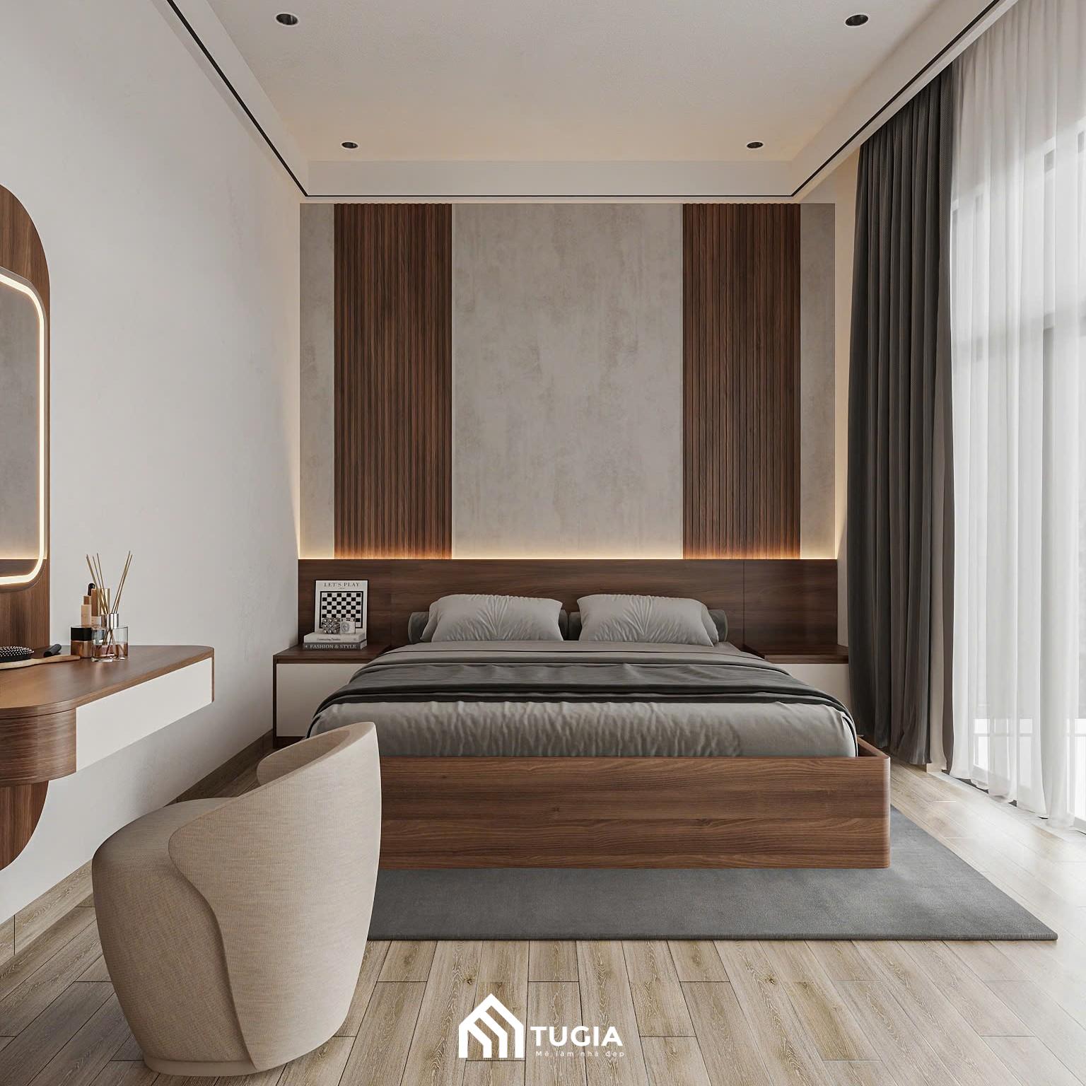 Mảng tường đầu giường ốp gỗ kết hợp panel trang trí và hệ đèn hắt gián tiếp, vừa tạo chiều sâu vừa mang lại cảm giác thư giãn vào buổi tối