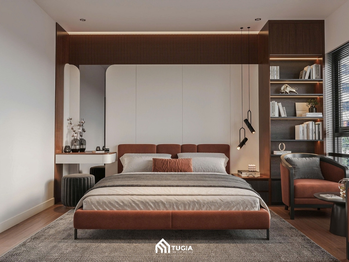 trang trí phòng ngủ chung cư 80m2 sang trọng với tone màu cam đất nồng ấm, vách đầu giường ốp gỗ và hệ thống đèn thả độc đáo