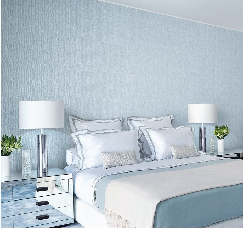 Giấy dán tường phòng ngủ màu xanh dành cho người mệnh Thủy