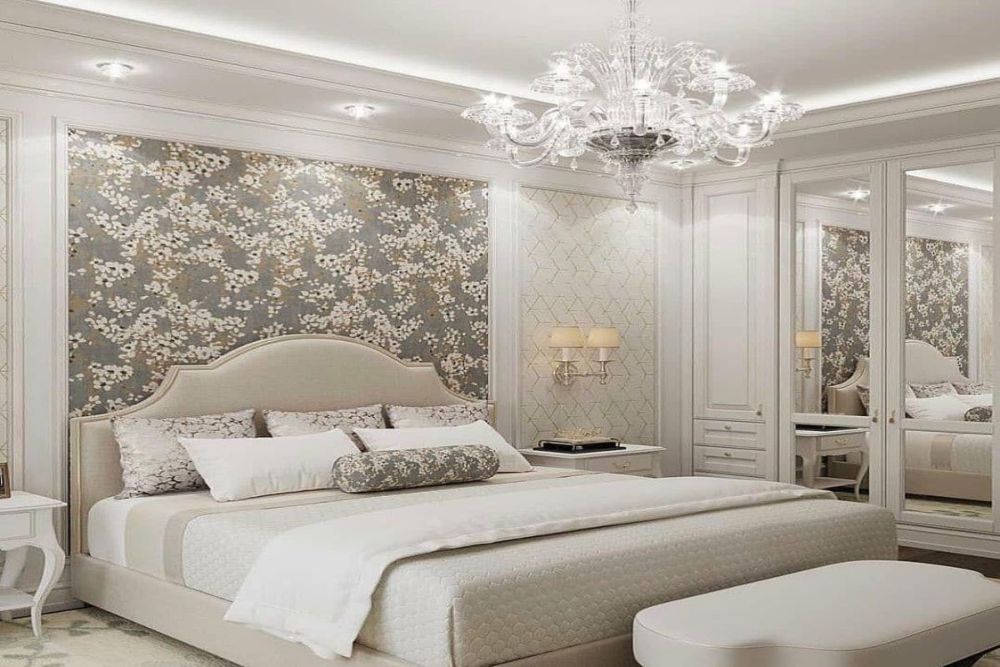 Phòng ngủ tân cổ điển tone màu trắng sáng cùng nội thất sang trọng