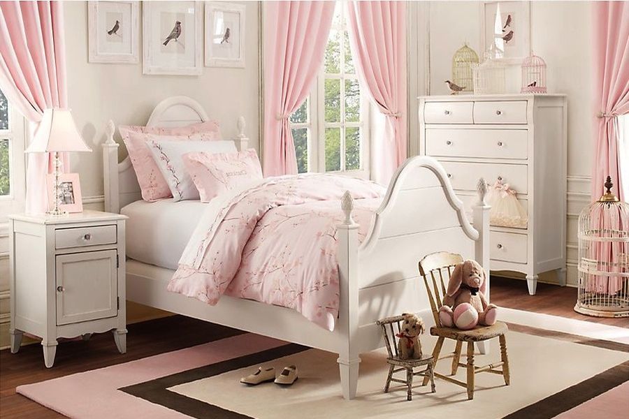 Thiết kế phòng ngủ công chúa màu hồng xin xắn, đáng yêu cho bé gái