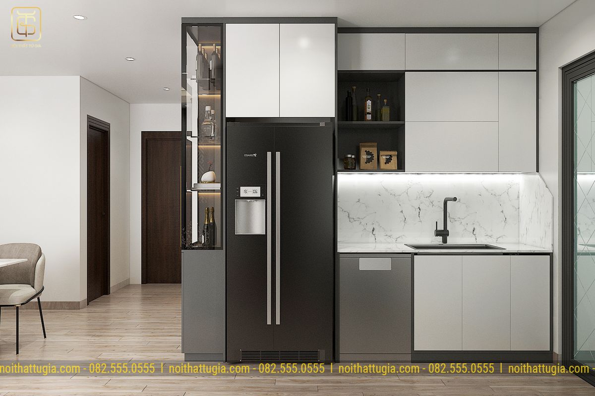 Tủ bếp màu xám kết hợp với tủ lạnh màu đen khiến góc bếp trở nên mát mẻ, hiện đại
